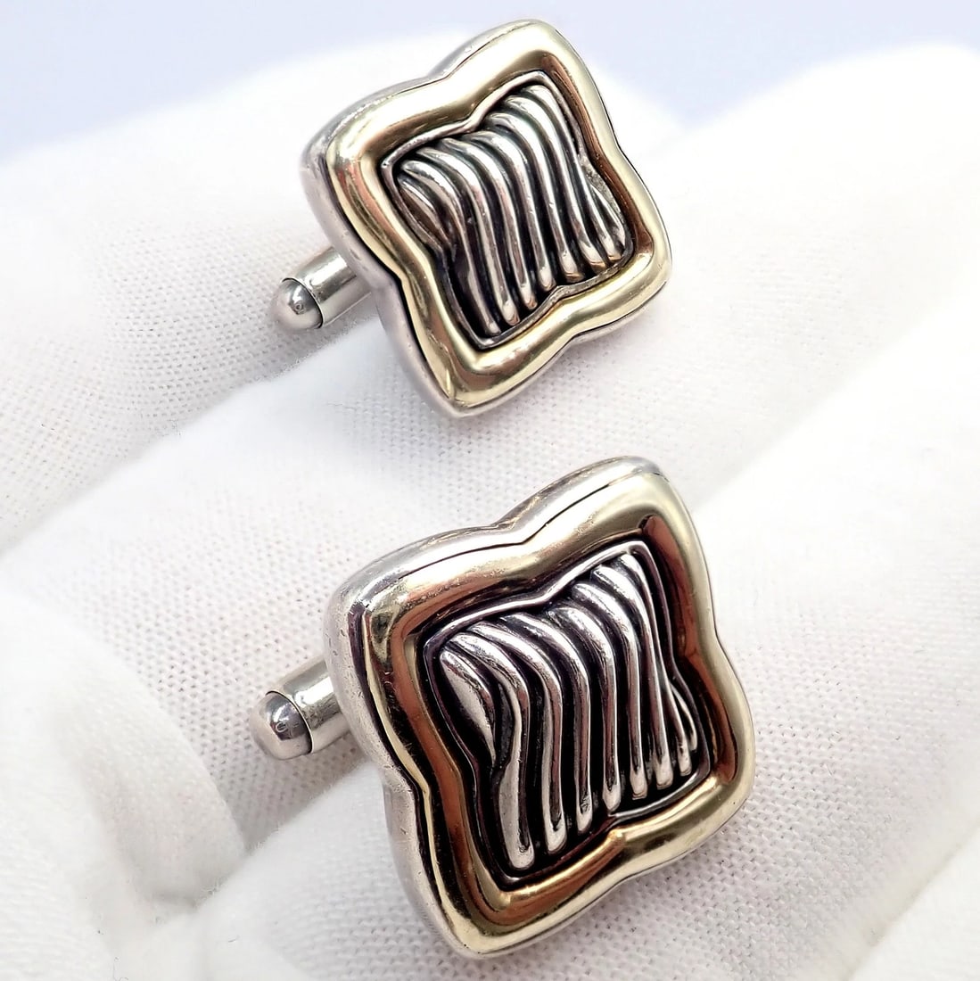 Authentic! David Yurman DY Silver 18k Yellow Gold Large Quatrefoil Cufflinks - 4