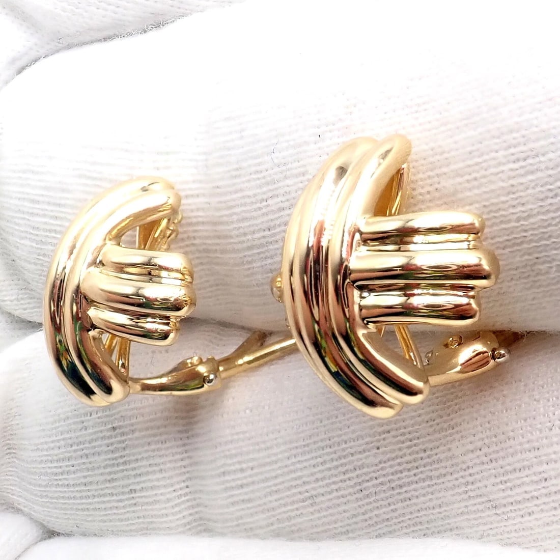 Authentic! Vintage Tiffany & Co X Kiss 18k Yellow Gold Medium Earrings - 2