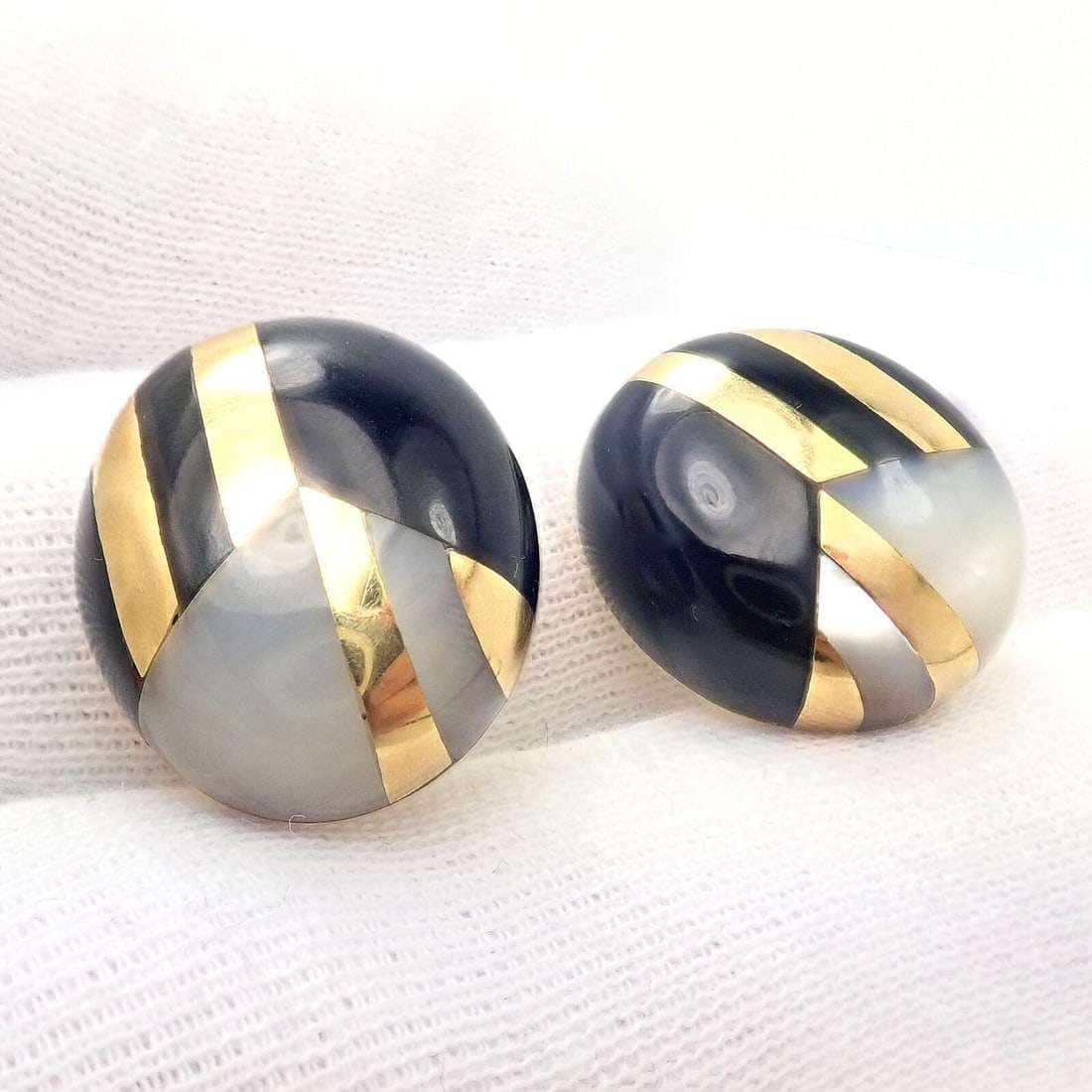Rare! Tiffany & Co Cummings 18k Yellow Gold Mother of Pearl Black Jade Earrings - 5