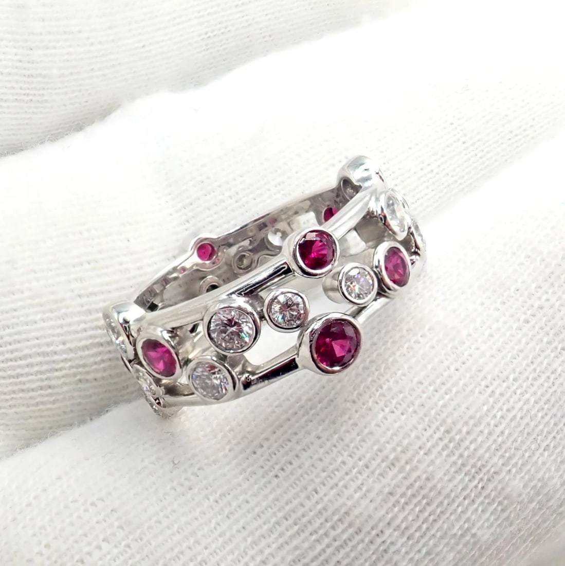 Authentic! Tiffany & Co Platinum Diamond Ruby Bubbles Band Ring Size 5.5 - 7