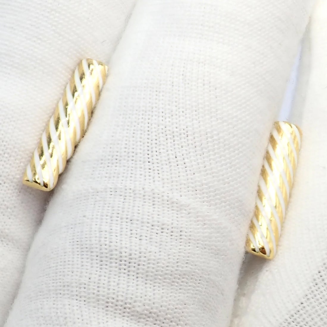 Vintage! David Webb 18k Yellow Gold White Enamel Ball Spike Cufflinks - 8