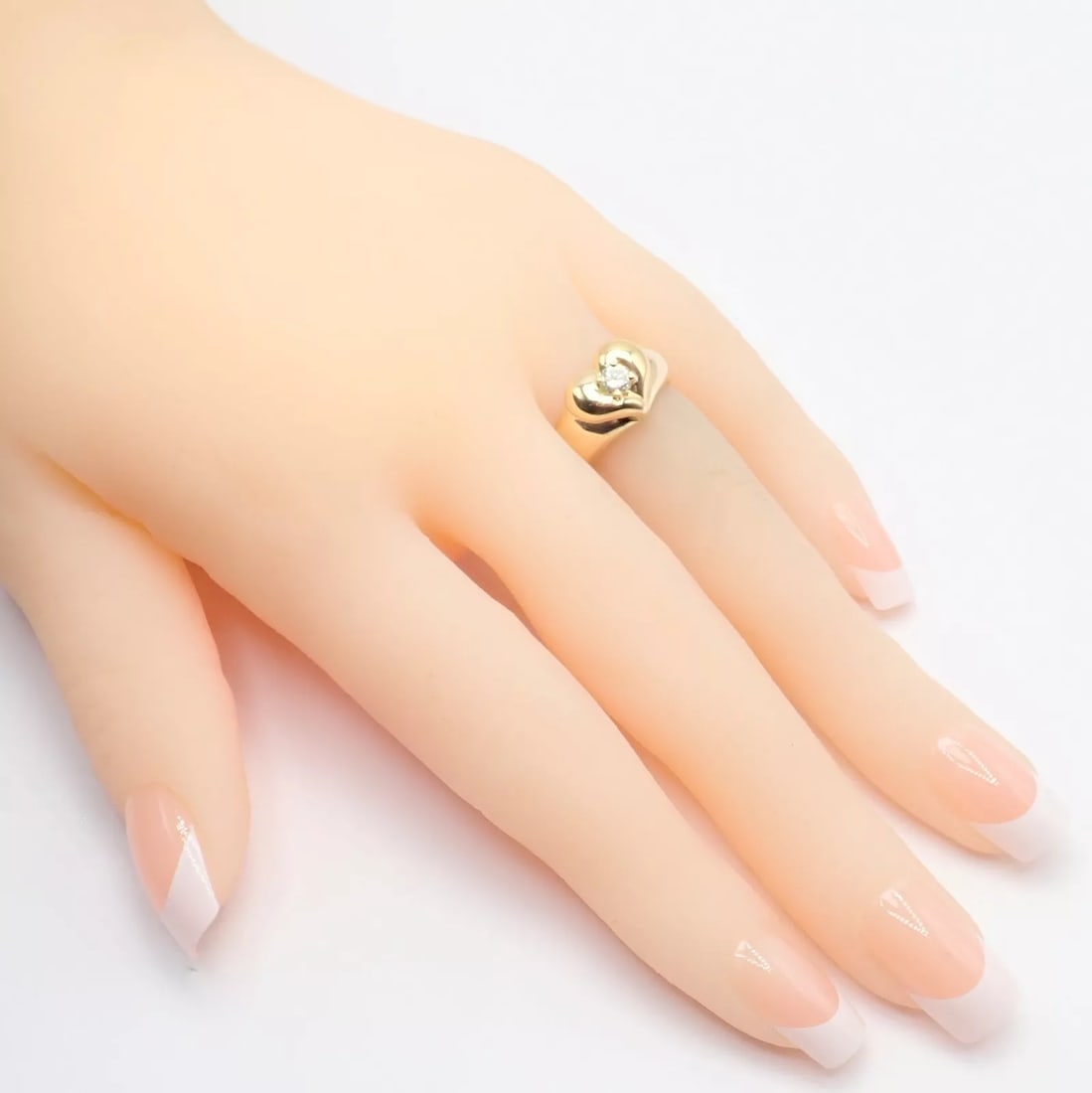 Rare! Authentic Van Cleef & Arpels 18k Yellow Gold Diamond Heart Ring - 4