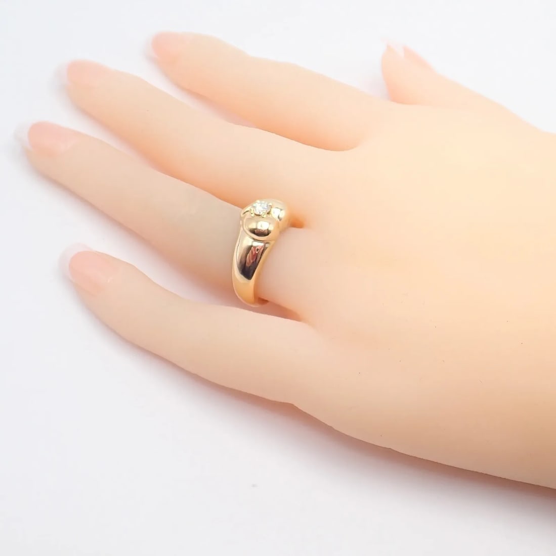 Rare! Authentic Van Cleef & Arpels 18k Yellow Gold Diamond Heart Ring - 6