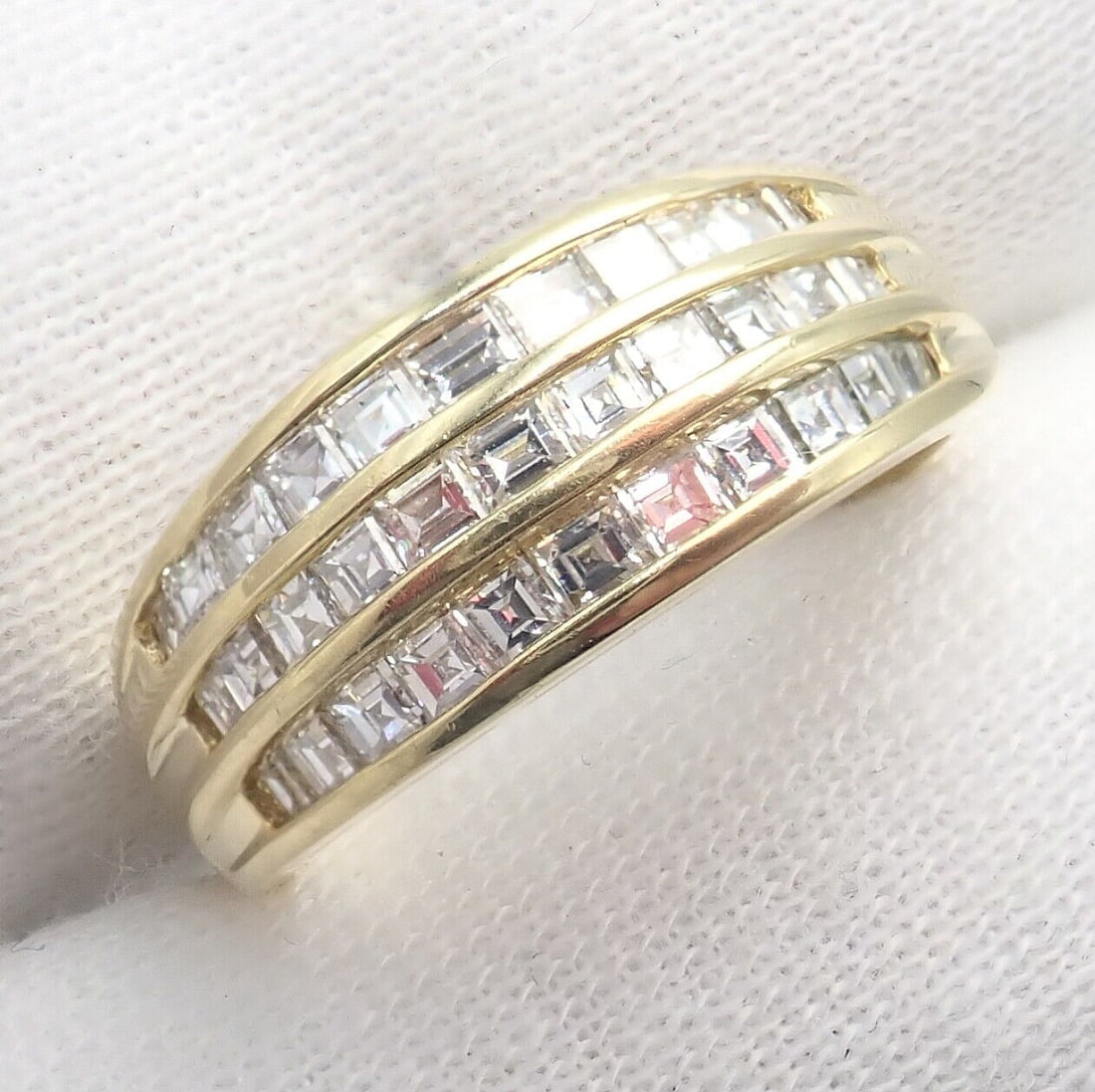 Authentic! Julius Cohen 18k Yellow Gold Diamond 1.30ct Band Ring - 8