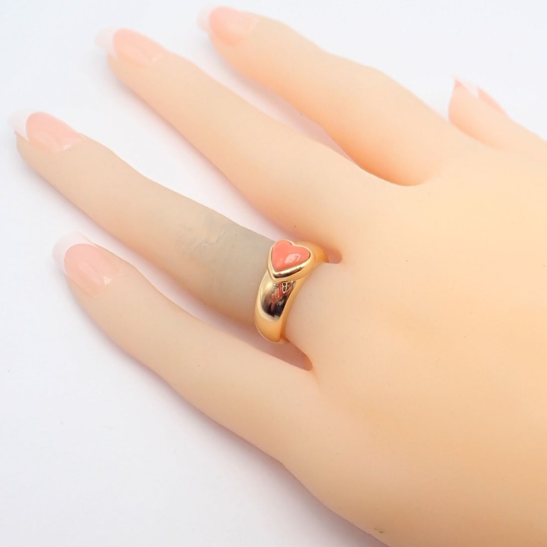 Rare! Authentic Van Cleef & Arpels 18k Yellow Gold Coral Heart Ring sz 4.5 - 4
