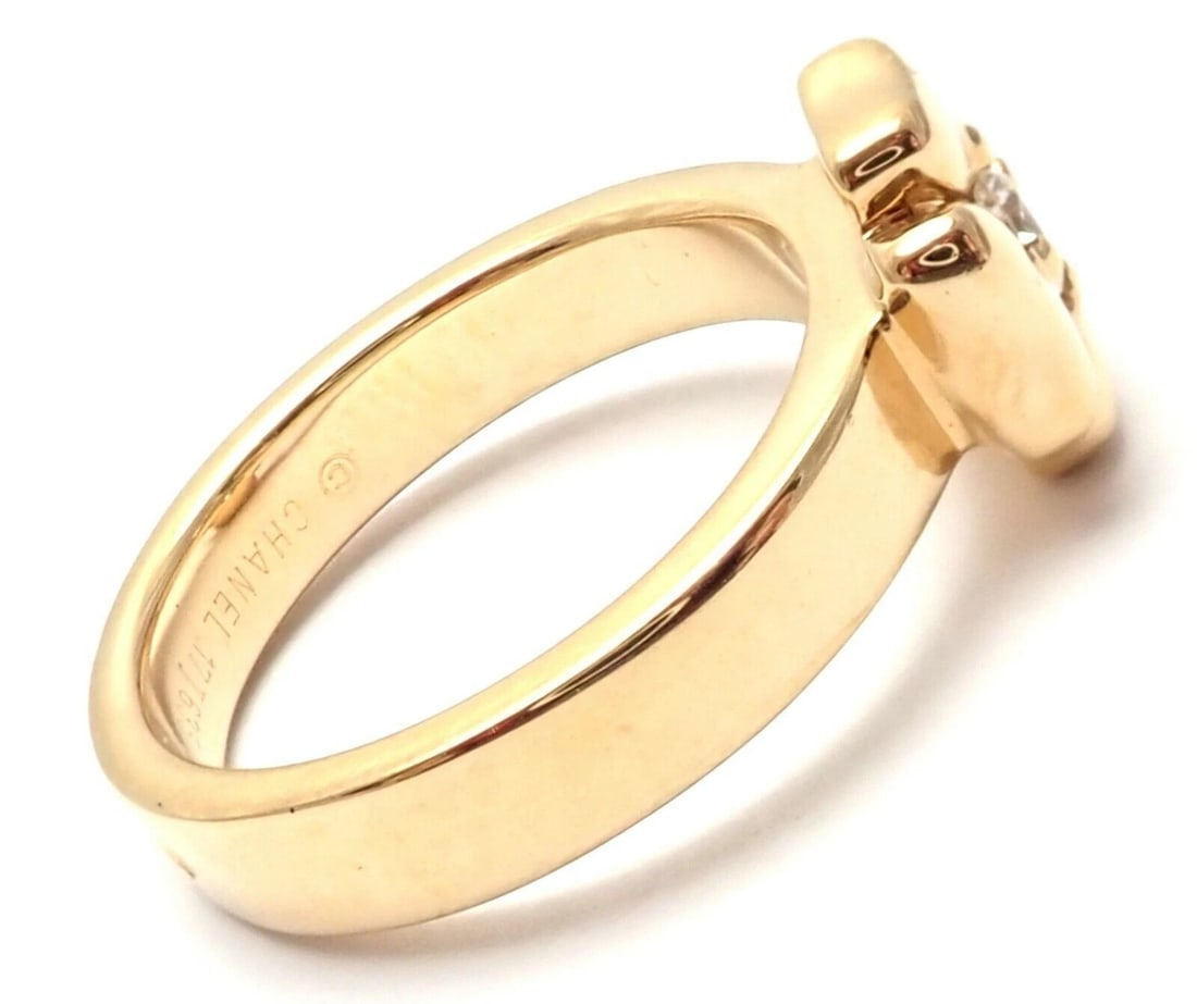 Authentic! Chanel 18k Yellow Gold Diamond Four Leaf Clover Ring - 2