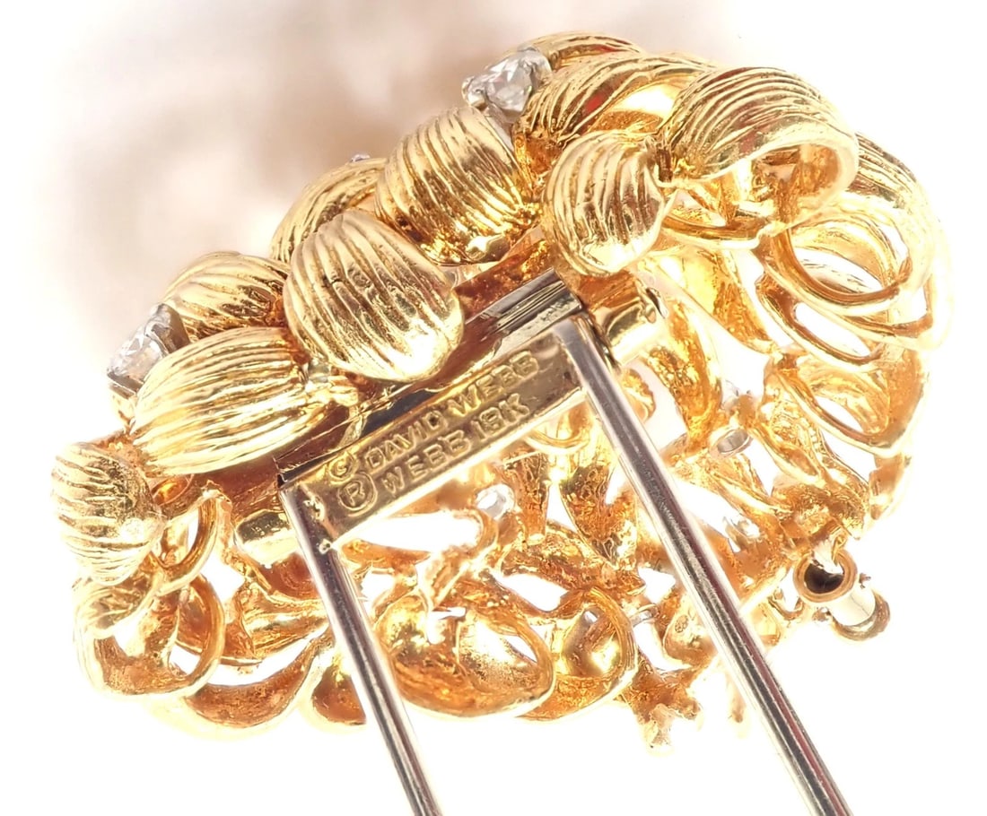 Authentic! David Webb 18k Yellow Gold Diamond Large Brooch - 3