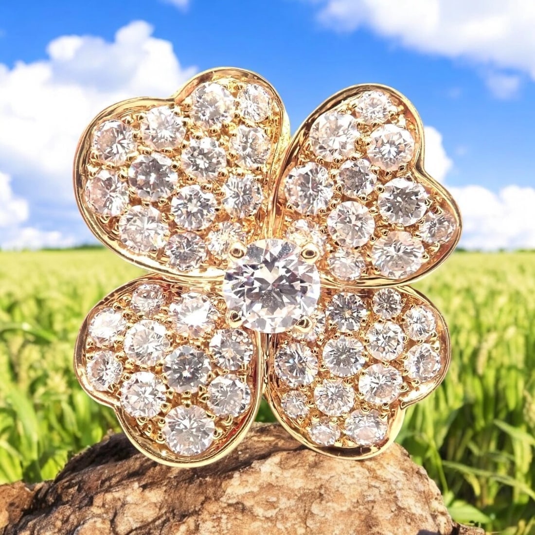 Authentic! Van Cleef & Arpels Cosmos 18k Yellow Gold Diamond Medium Model Ring - 2