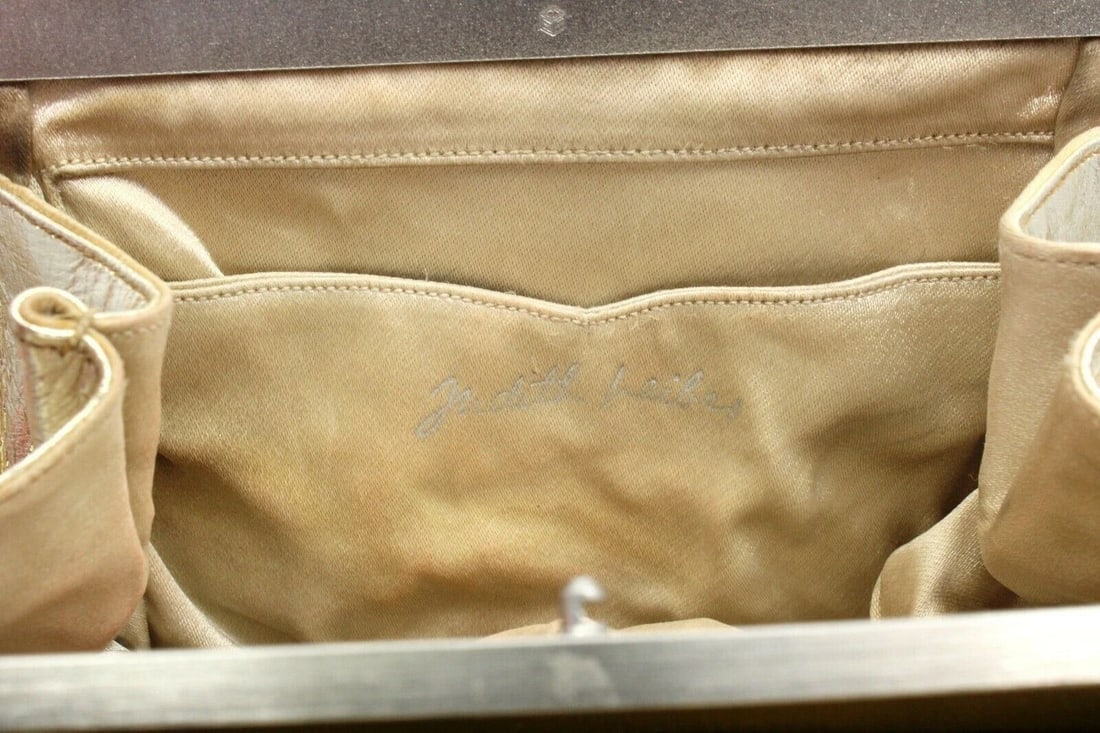 Judith Leiber Swarovski Crystal Swan White Clutch Purse Evening Bag - 8