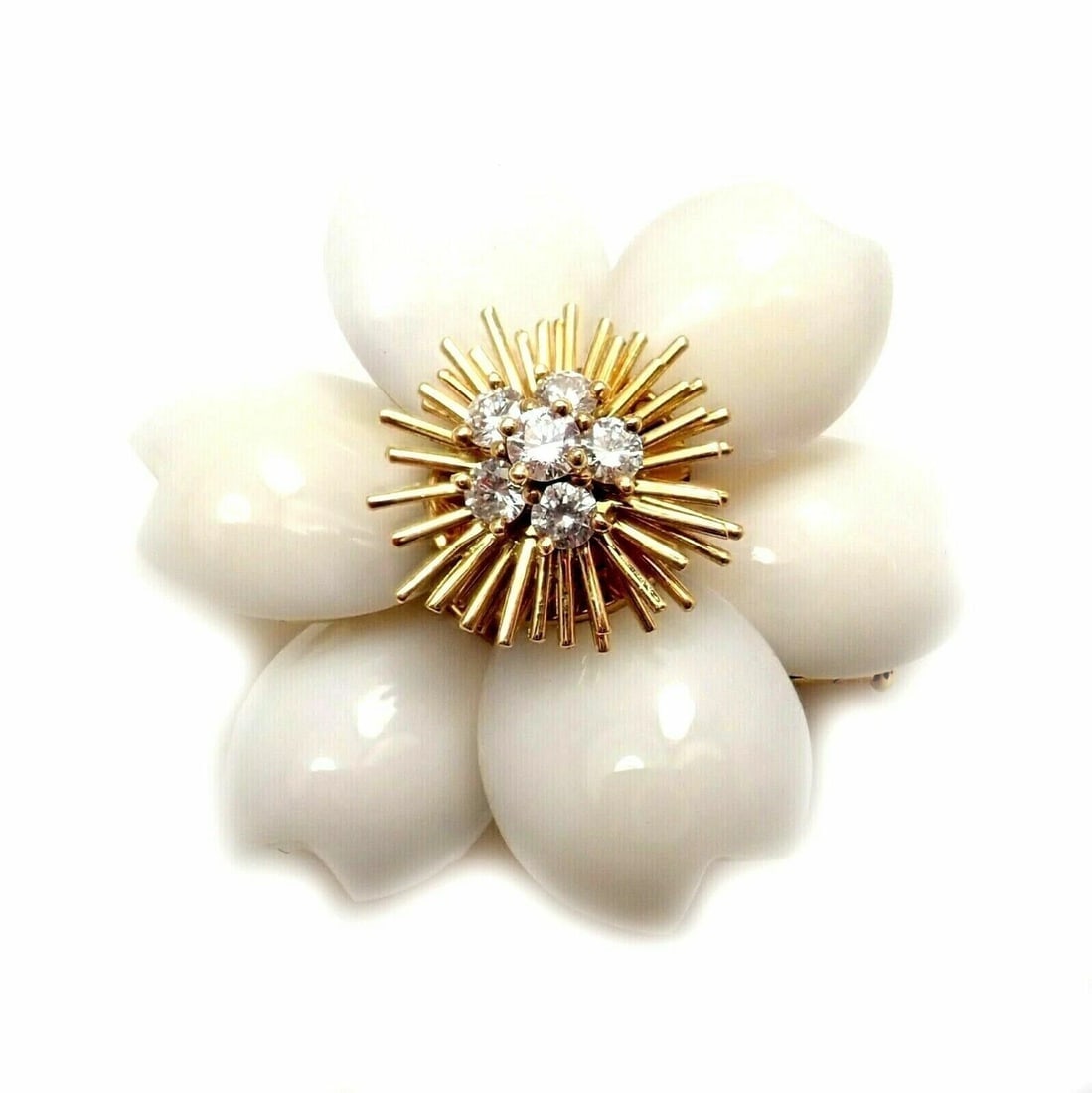 Van Cleef & Arpels Rose de Noel Diamond White Coral Flower Yellow Gold Brooch - 7