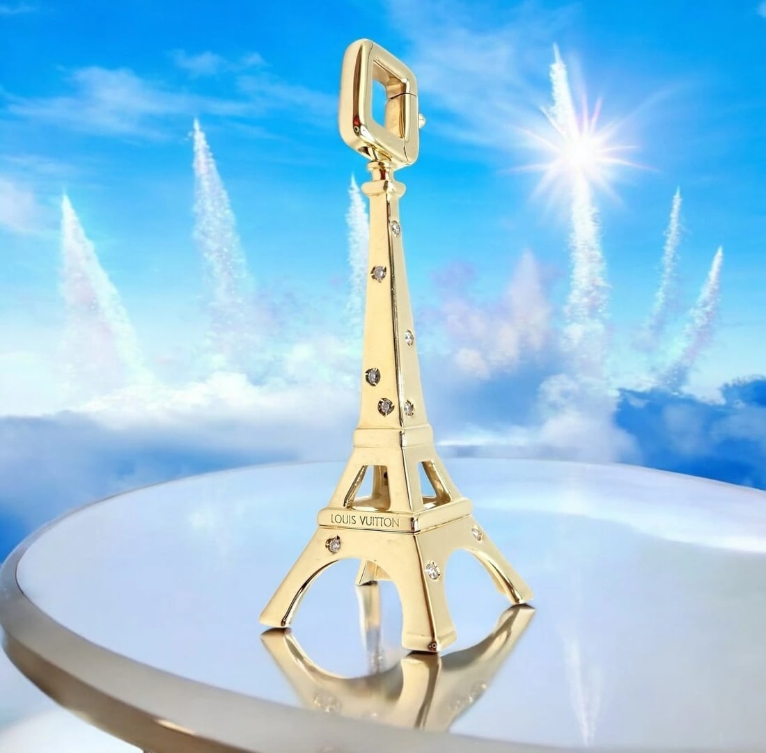Vintage Louis Vuitton 18k Yellow Gold Large Eiffel Tower Diamond Charm Pendant - 2