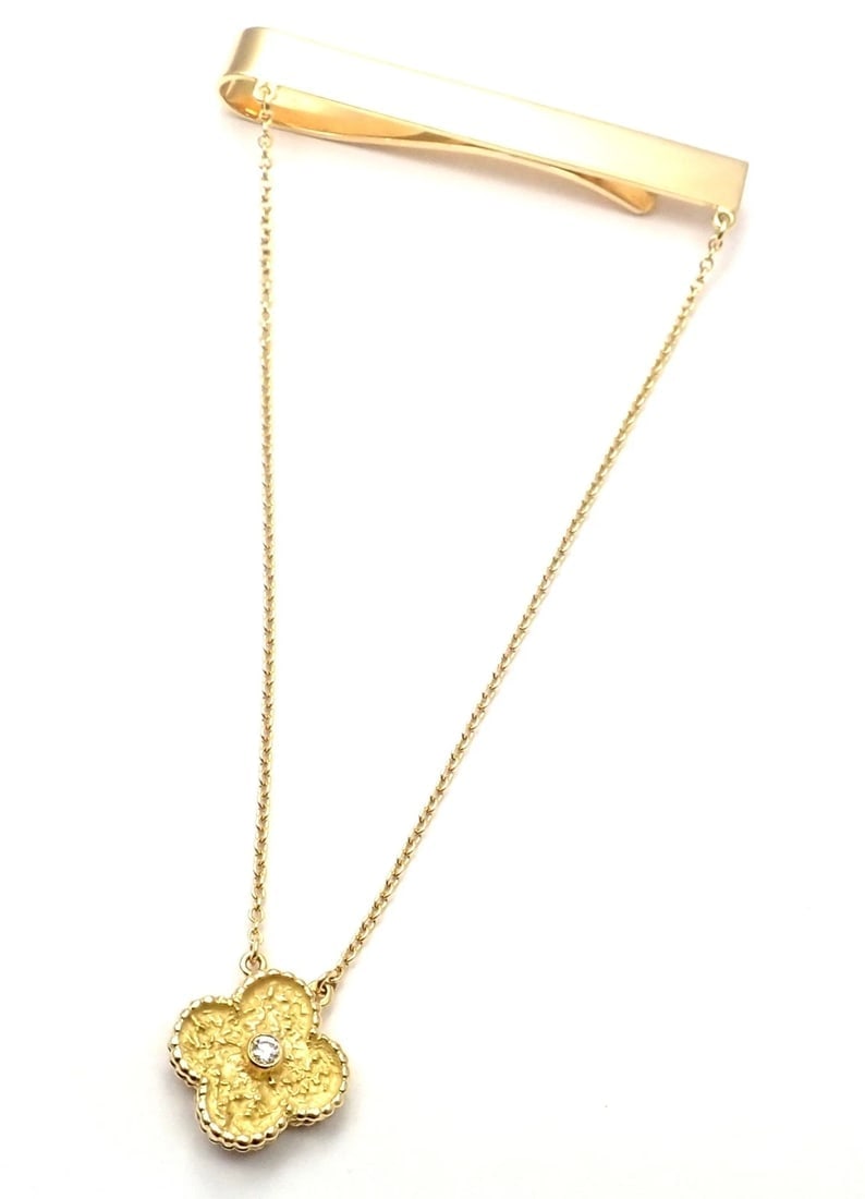 Authentic! Van Cleef & Arpels 18k Yellow Gold Diamond Vintage Alhambra Tie Clip - 7