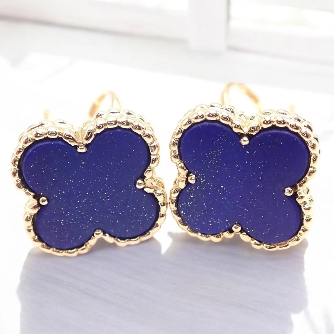 Van Cleef & Arpels 18k Yellow Gold Vintage Alhambra Blue Lapis Earrings Paper - 2