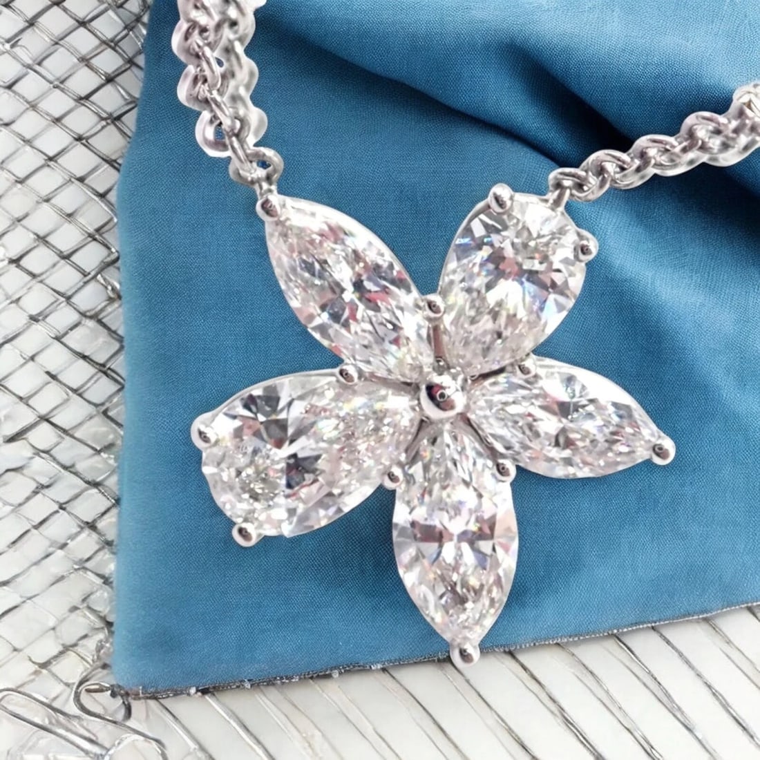 Authentic! Tiffany & Co Victoria Platinum Diamond Mixed Cluster Pendant Necklace - 2