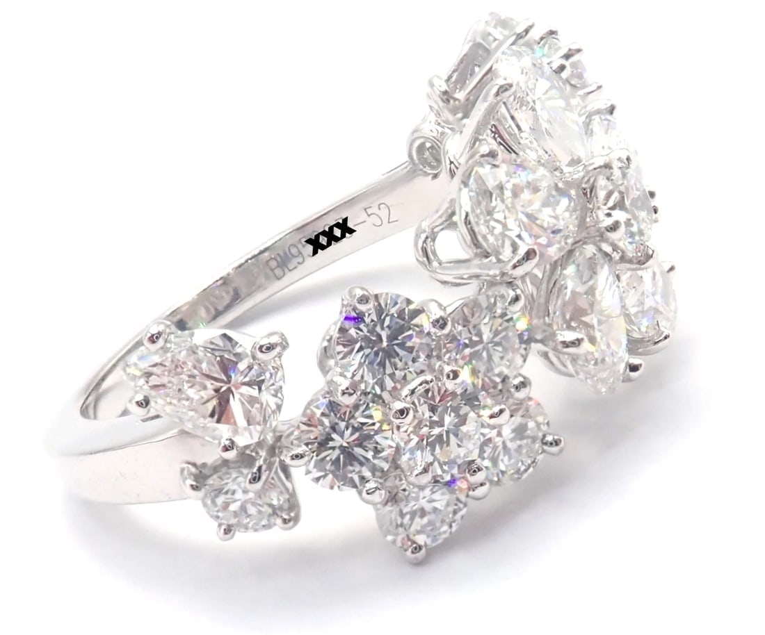 Authentic! Van Cleef & Arpels Folie des Pres 18k White Gold Diamond Flower Ring - 3