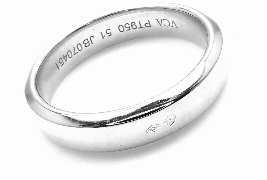 Authentic! Van Cleef & Arpels Toujours Platinum 4mm Wide Band Ring Size 51 - 5