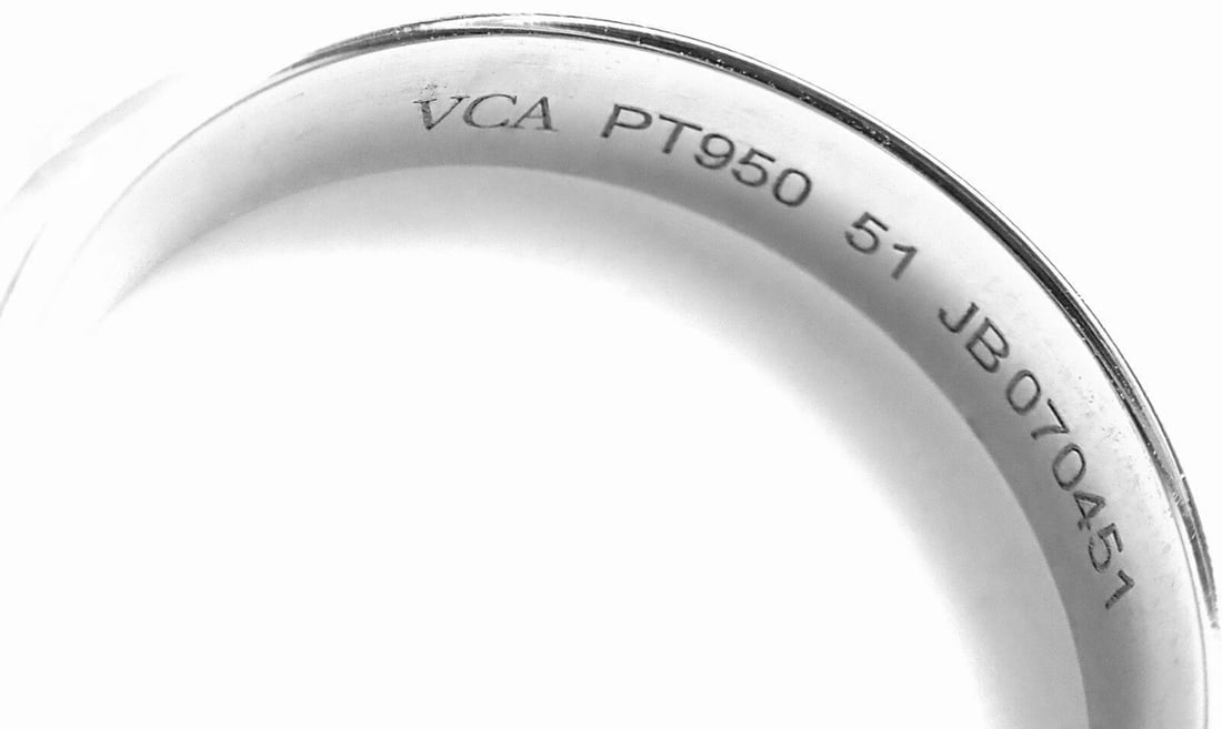 Authentic! Van Cleef & Arpels Toujours Platinum 4mm Wide Band Ring Size 51 - 6