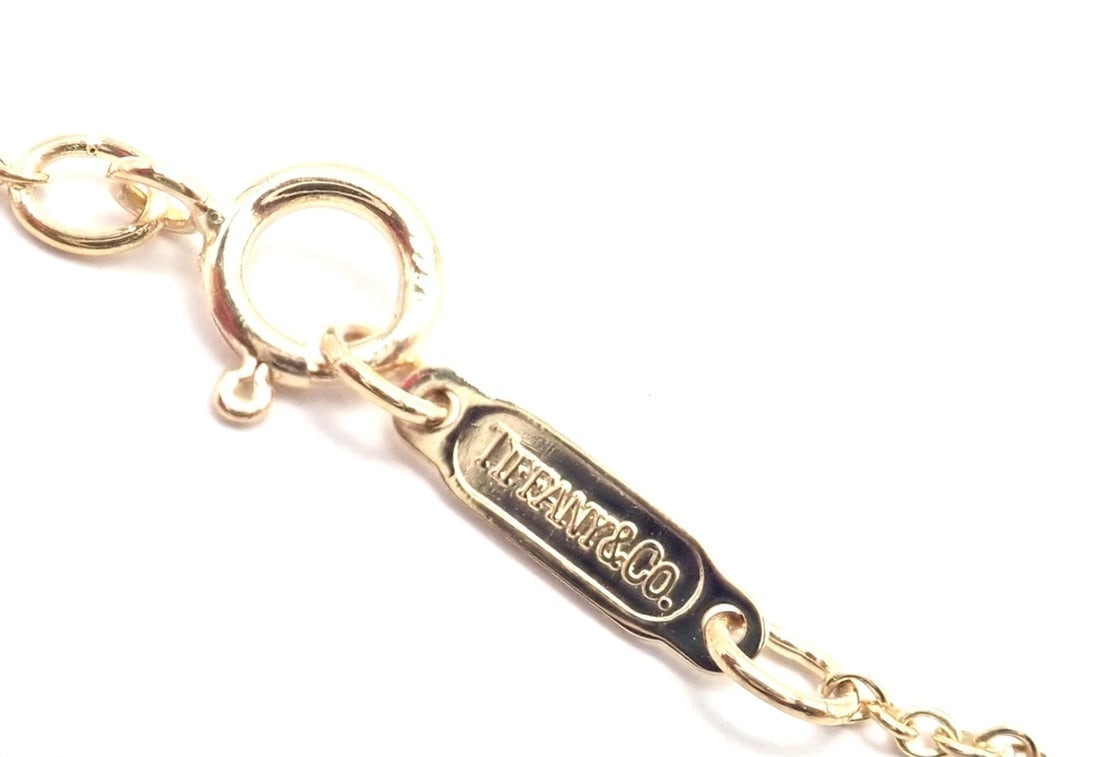 Authentic! Vintage Tiffany & Co 18K Yellow Gold Dogwood Flower Pendant Necklace - 10