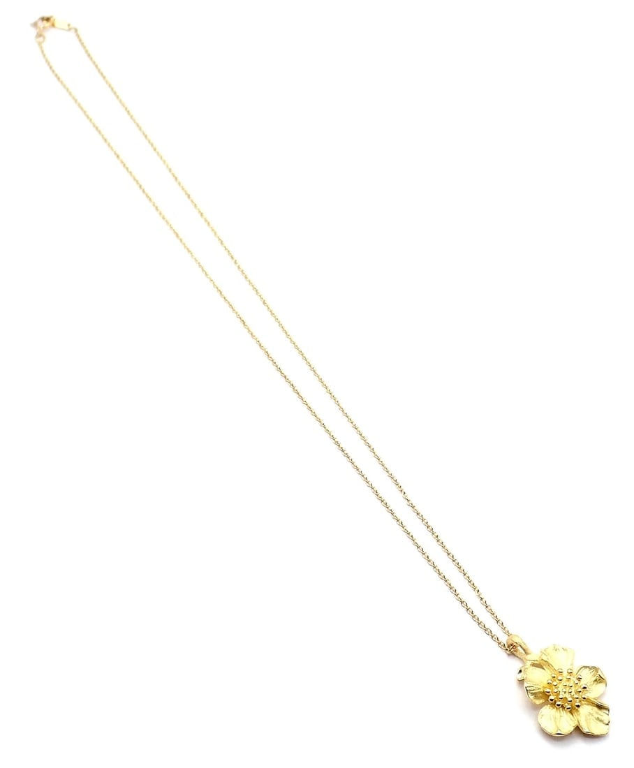 Authentic! Vintage Tiffany & Co 18K Yellow Gold Dogwood Flower Pendant Necklace - 12