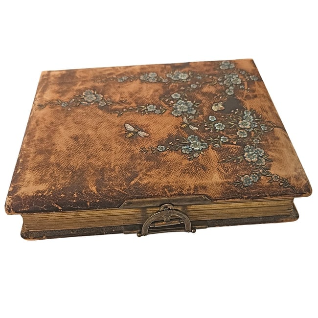 Vintage Leather-bound Empty Photo Album with Floral Cover Circa 1880s to the 1890s. - 9