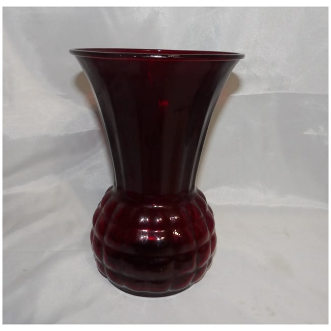 Anchor Hocking Hand-blown Ruby Red Fluted Scalloped 9" Pineapple Vase - 4