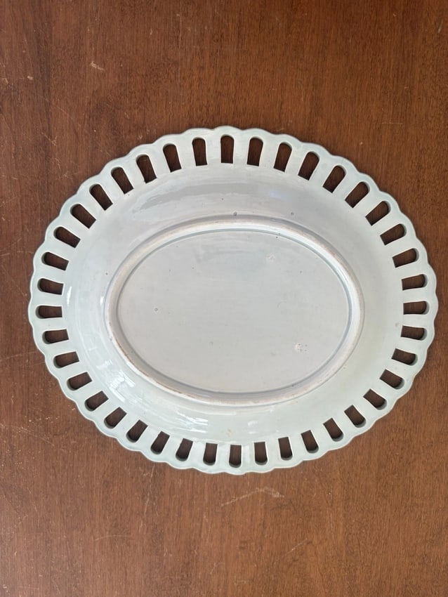 Leeds Green Feather Edge Reticulated Tray - 3