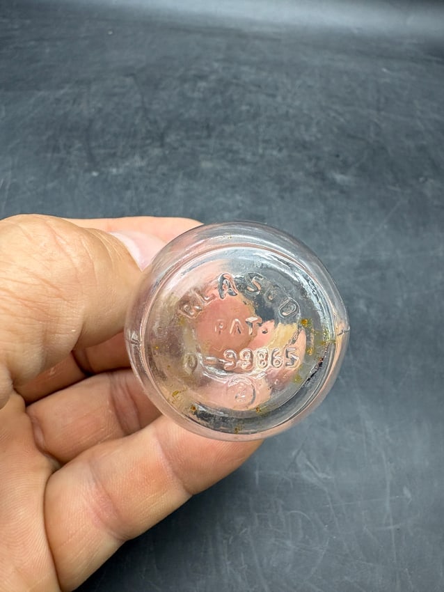Vintage Glasco Clear Glass Eye Wash Cup Potbelly Form Embossed Patent No. 99865 - 6