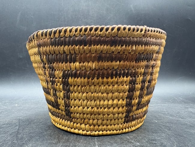 Early 20th Century Pima Native American Coiled Basket with Geometric Design - 2