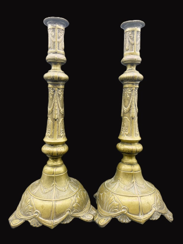 Beautiful Pair of Antique Ornate Brass Candlesticks Renaissance - 3