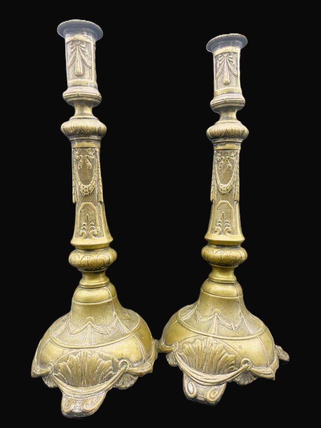 Beautiful Pair of Antique Ornate Brass Candlesticks Renaissance - 4