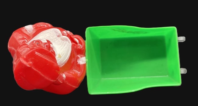 VINtage HARD PLASTIC CANDY CONTAINER WAVING SANTA SLED SLEIGH GREEN TOBOGGAN - 7