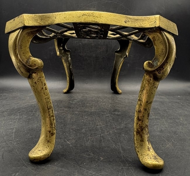 Victorian Solid Brass Footman Stand "East West Hame's Best" Scottish Motto - 5