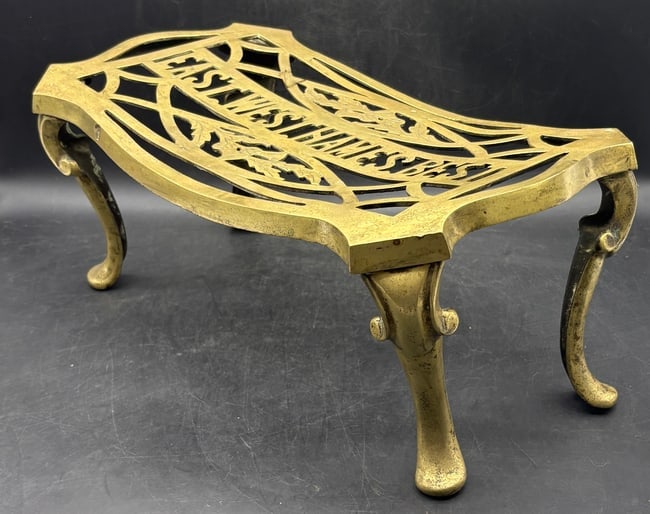 Victorian Solid Brass Footman Stand "East West Hame's Best" Scottish Motto - 8