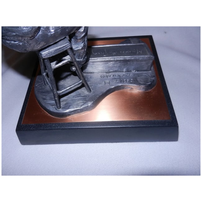 Commemorative Pewter Michael Ricker Statue 22/250 - 7