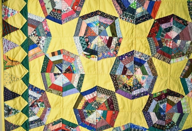 Mid-Century Spider Web Quilt - 3