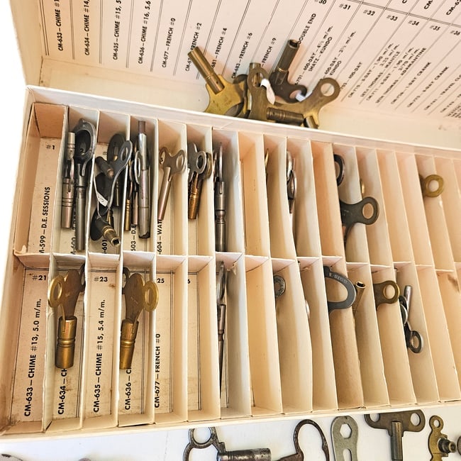 Exceptionally Rare Vigor CM-599 Master Clock Key Assortment Box Set with Bonus Keys - 4
