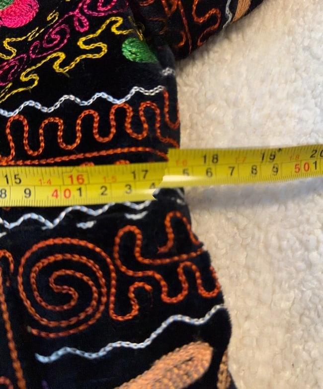 UZBEK AMAZING HANDMADE COLOURFUL EMBROIDERY ON VELVET - JACKET small - 10