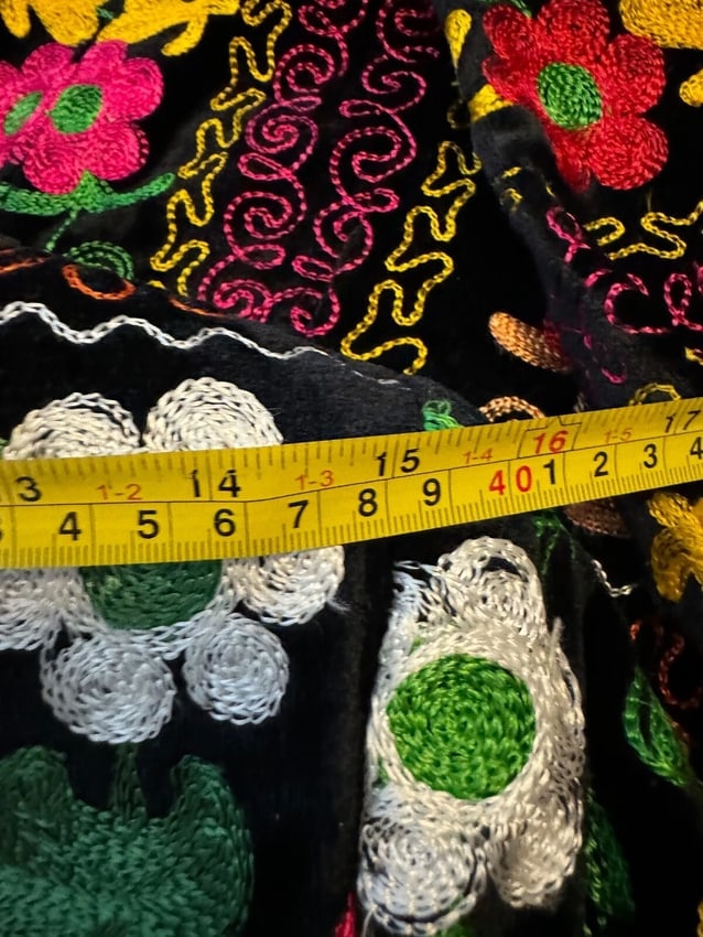 UZBEK AMAZING HANDMADE COLOURFUL EMBROIDERY ON VELVET - JACKET small - 16