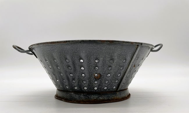 Vintage Old Enamelware Graniteware Gray Colander Strainer 2 Handled - 4