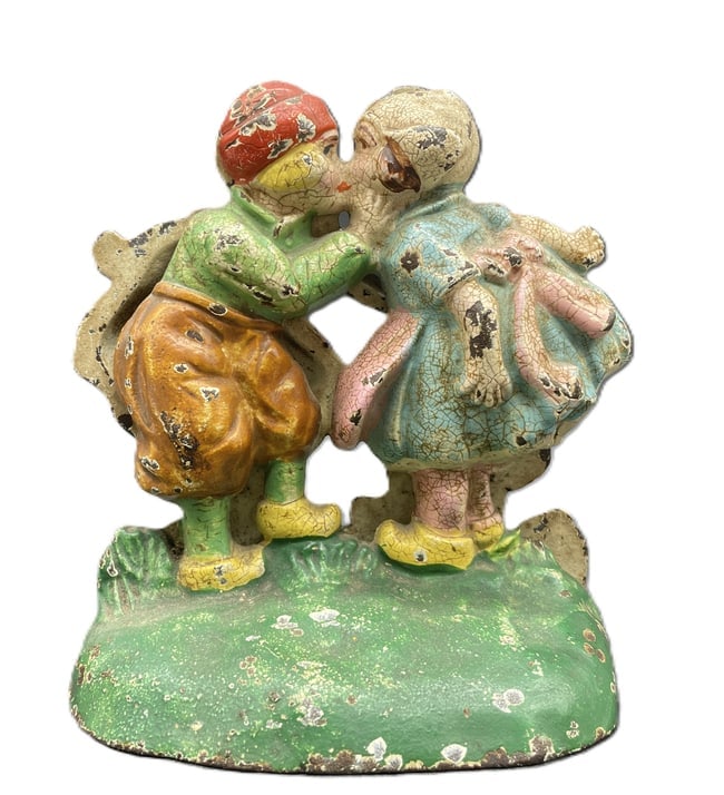 Antique Hubley No. 332 Kissing Dutch Kids Cast Iron Bookends Doorstop Pair - 2