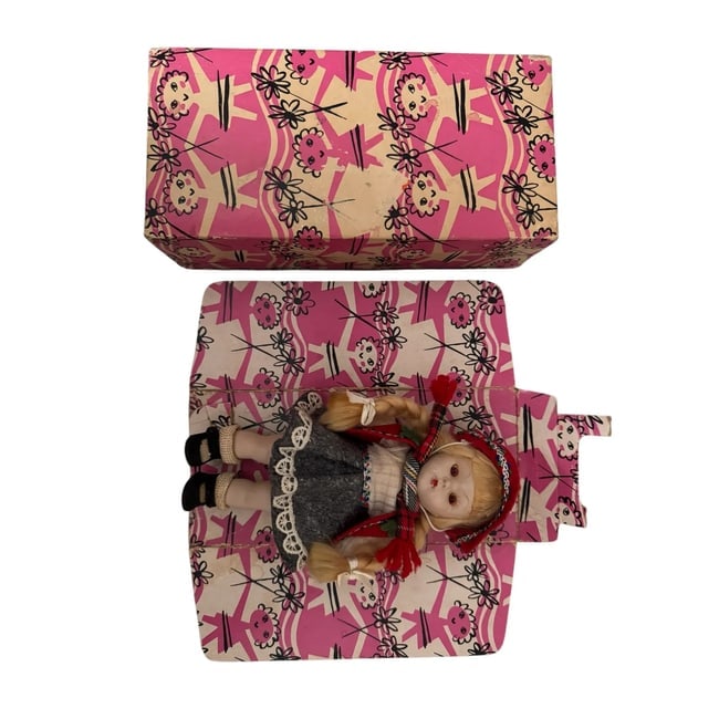 Vintage 1950s 8" Vogue Ginny doll w/painted lashes & box - 4