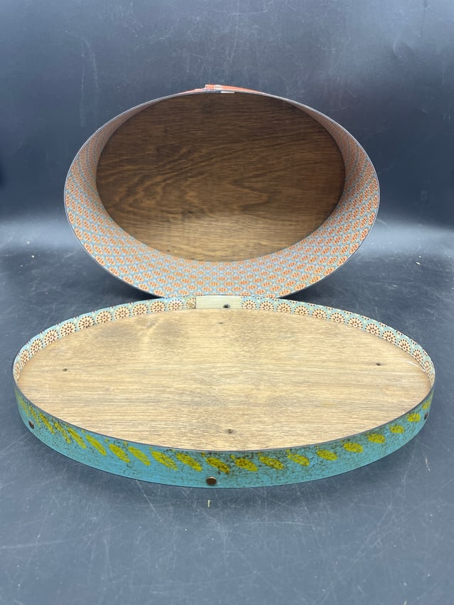 Wilton & Lee Ltd Shaker Oval Wood Pantry Box Pennsylvania Dutch German Couple - 5