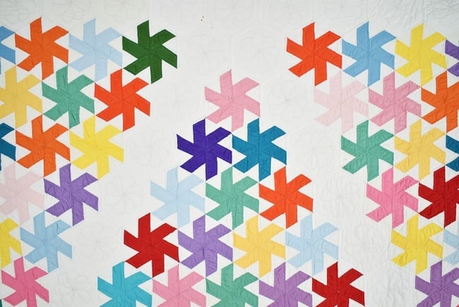 Graphic Vintage 40's Pinwheels Quilt - 2
