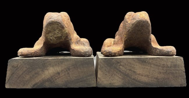 Pair Old Cast Iron Frog Bookends on Wood Bases Folk Art Library Decor - 3