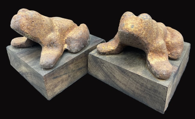 Pair Old Cast Iron Frog Bookends on Wood Bases Folk Art Library Decor - 8