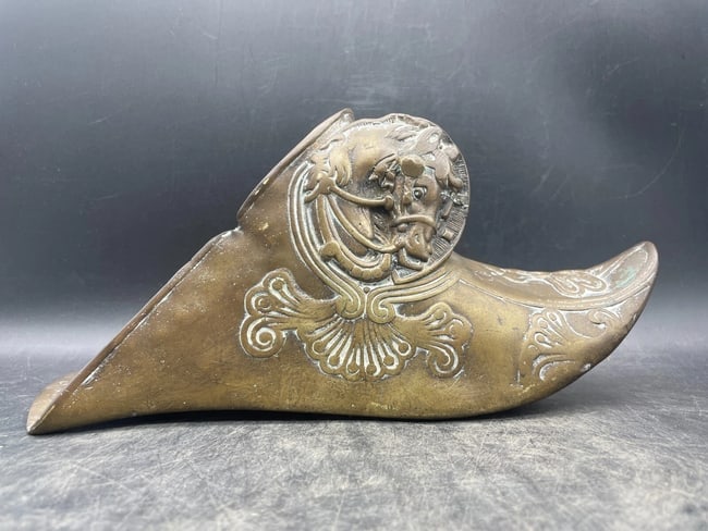 Spanish Conquistador Solid Brass Horse Stirrup with Raised Medallion Decoration - 2