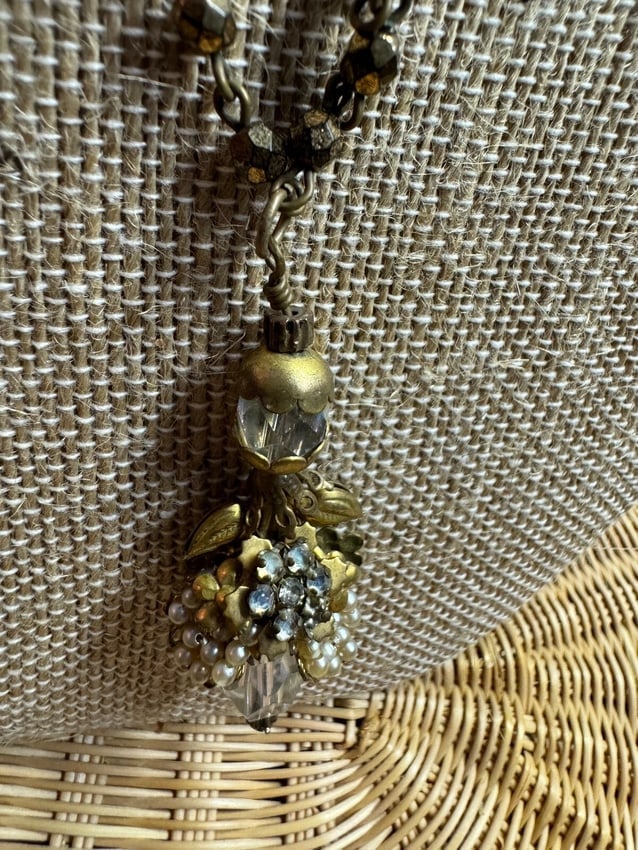 Unsigned early Miriam Haskell pearl Tassel Pendant Rhinestone Necklace - 2