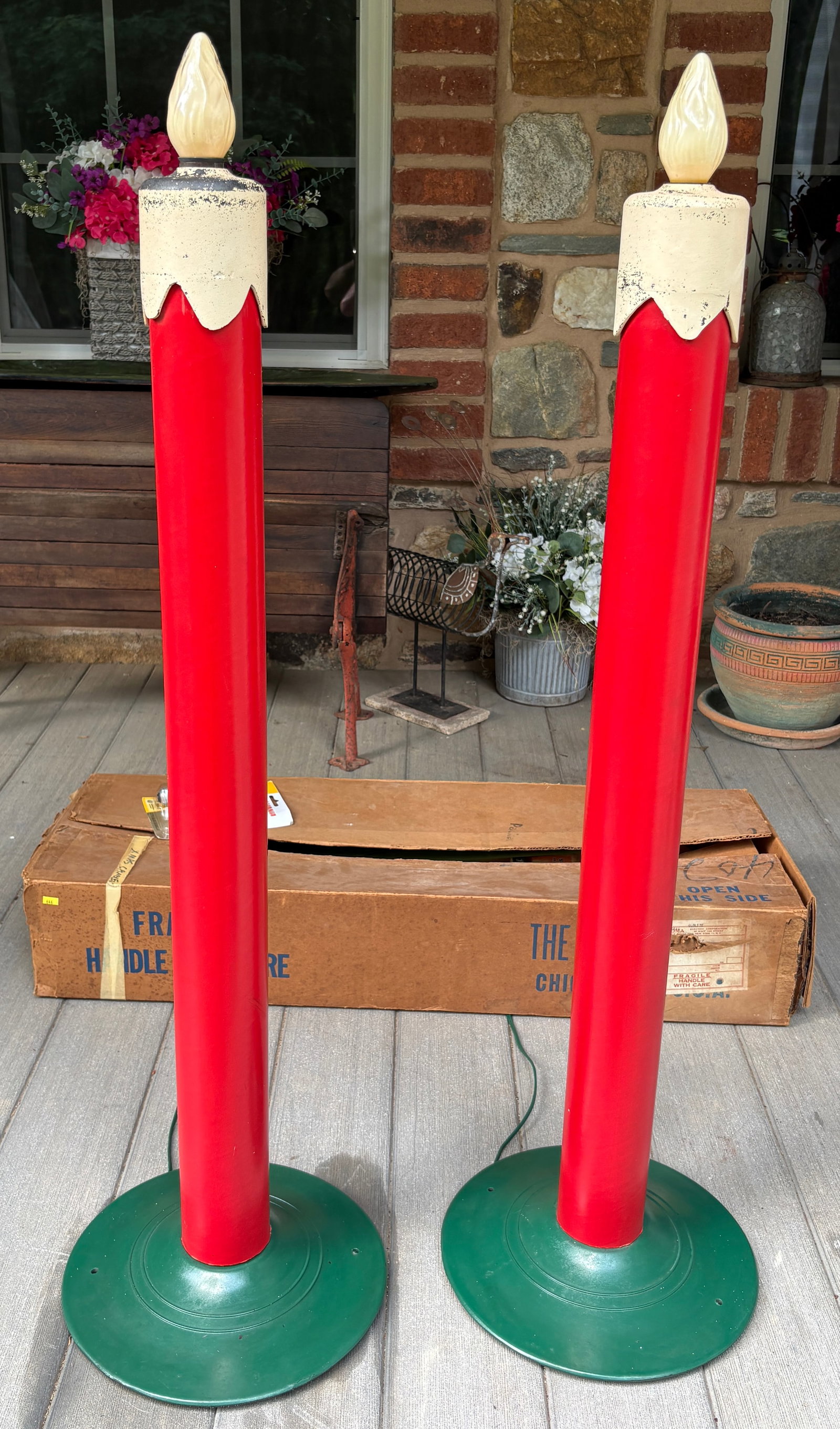 Rare Pair Glolite Corp Chicago Cat. No. 800 Illuminated Christmas Candlesticks with Original Box - 3