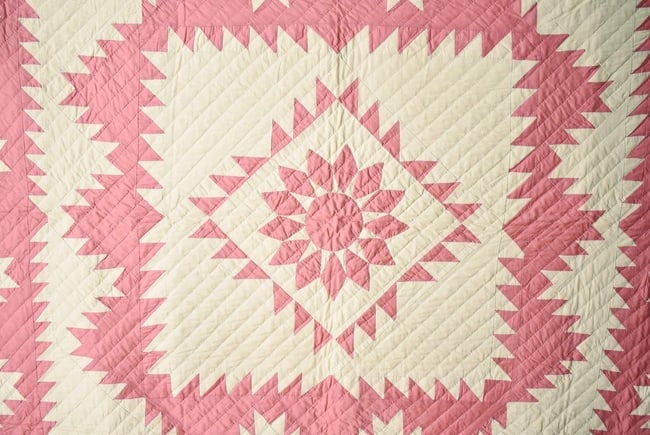 30's Delectable Mountain Quilt - 2