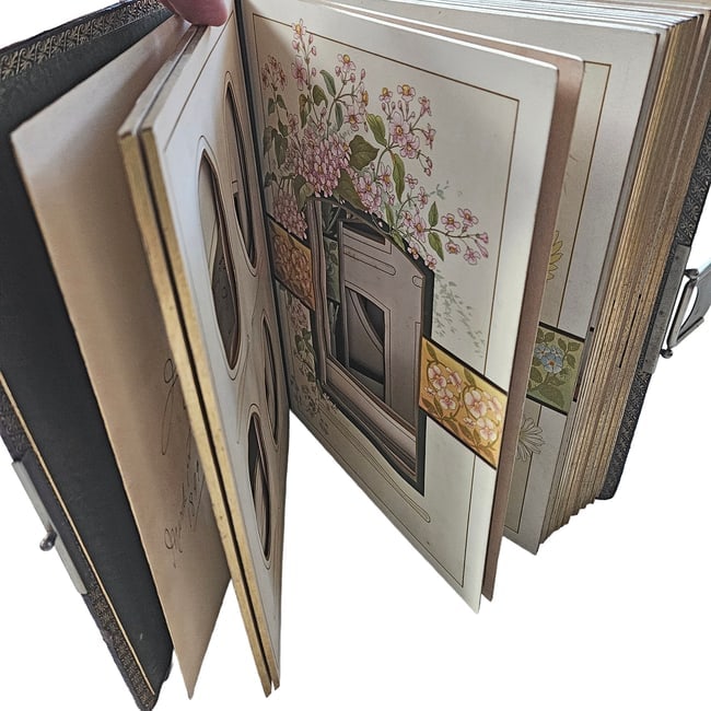 Vintage Leather-bound Empty Photo Album with Pebbled Cover Circa 1880s to the 1890s. - 6